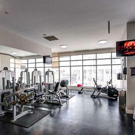 Micasa Suites - Stylish Condo By Cn Tower Торонто Екстериор снимка