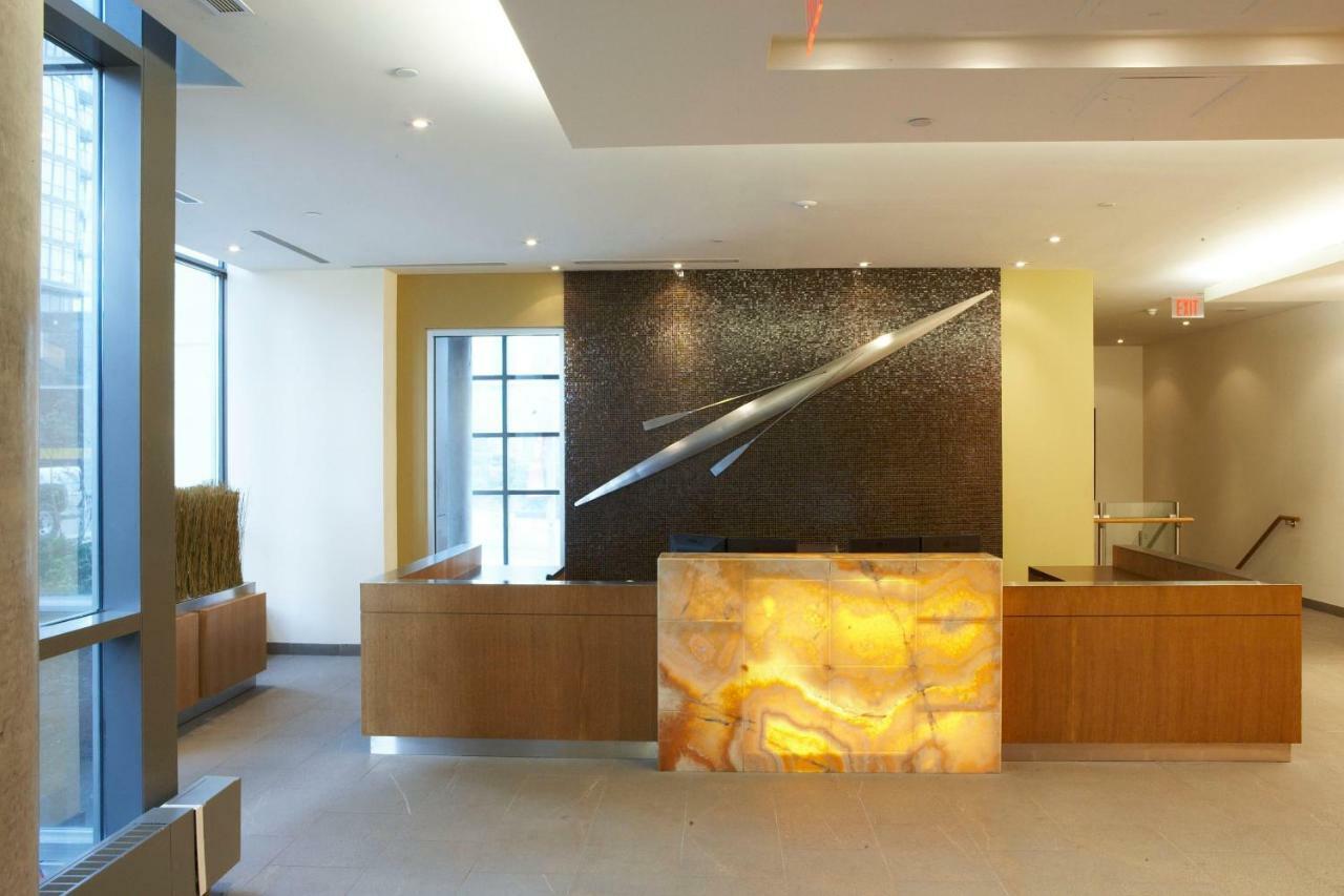 Micasa Suites - Stylish Condo By Cn Tower Торонто Екстериор снимка